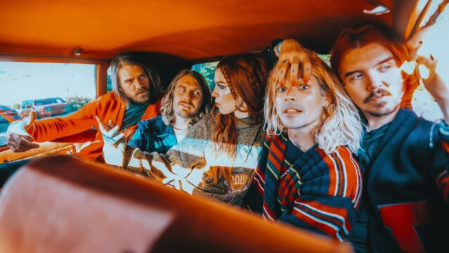 GROUPLOVE GROUPLOVE