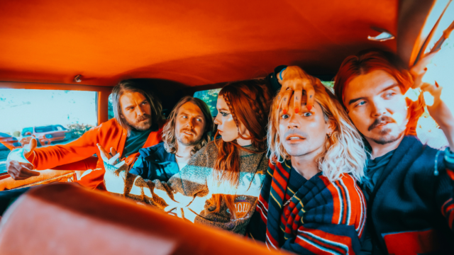 GROUPLOVE GROUPLOVE